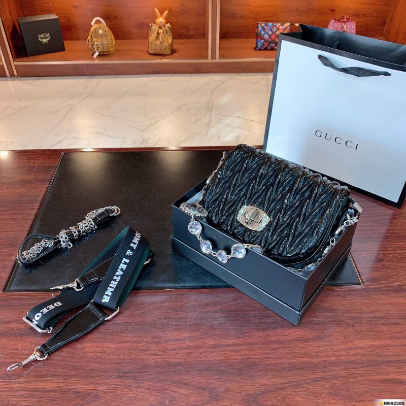 Rep Bags 06YA15895