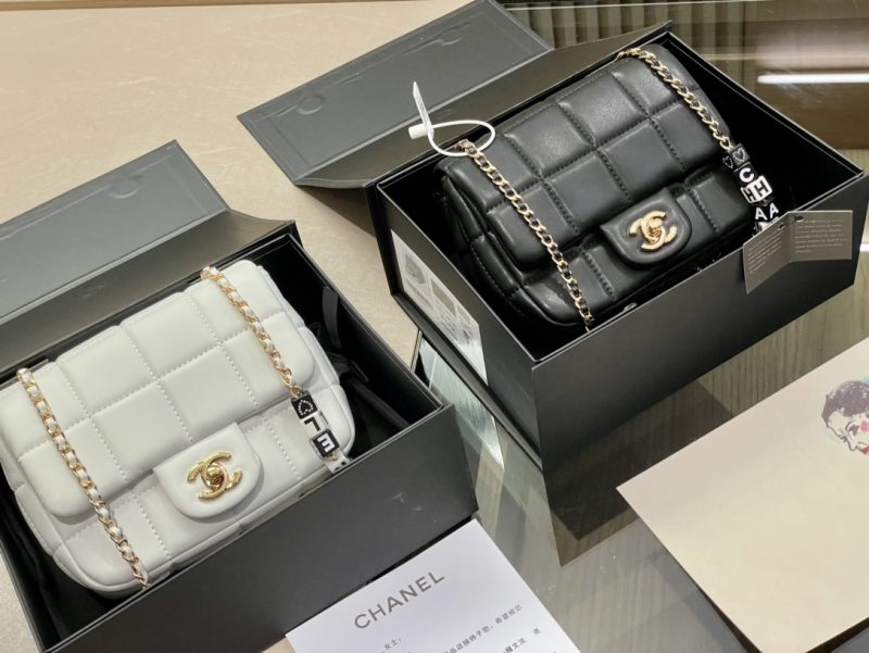 Rep Bags 01YA300