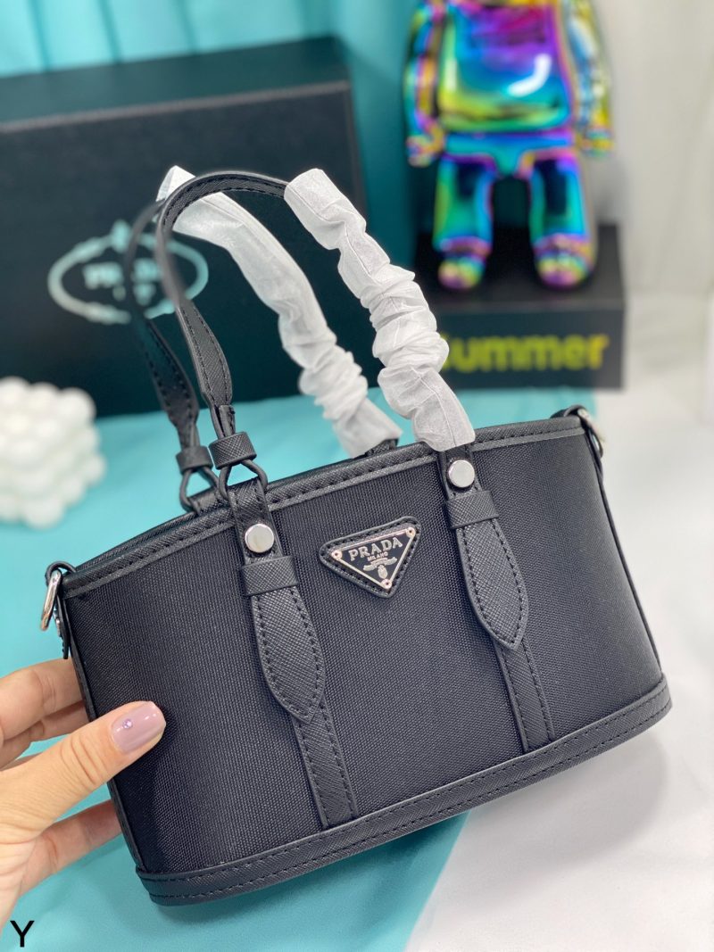 Rep Bags 05YA17820