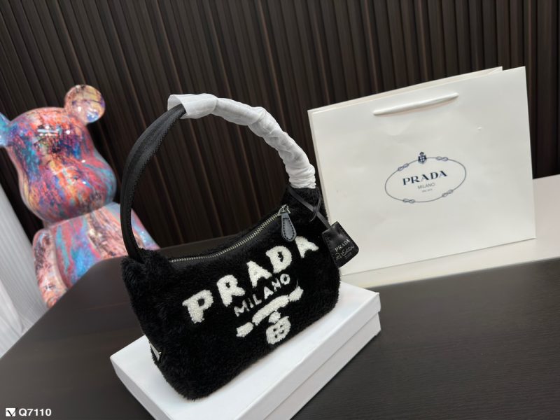Rep Bags 05YA17950