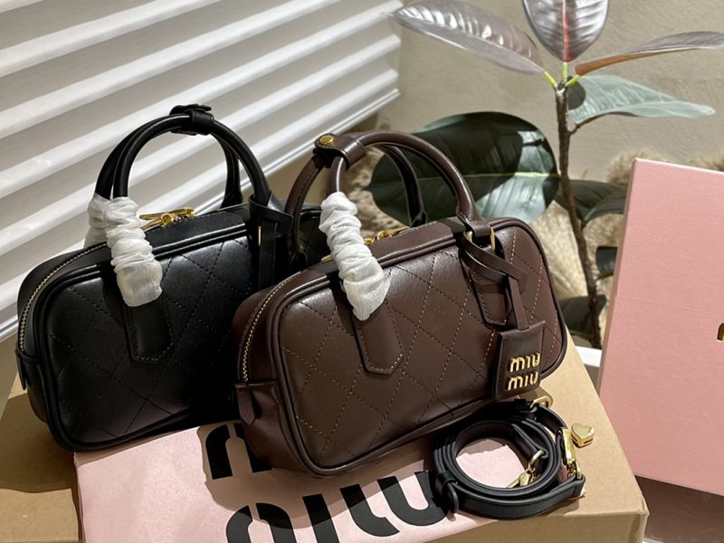 Rep Bags 06YA16136