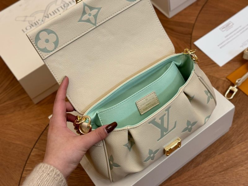 Rep Bags 07YA15422