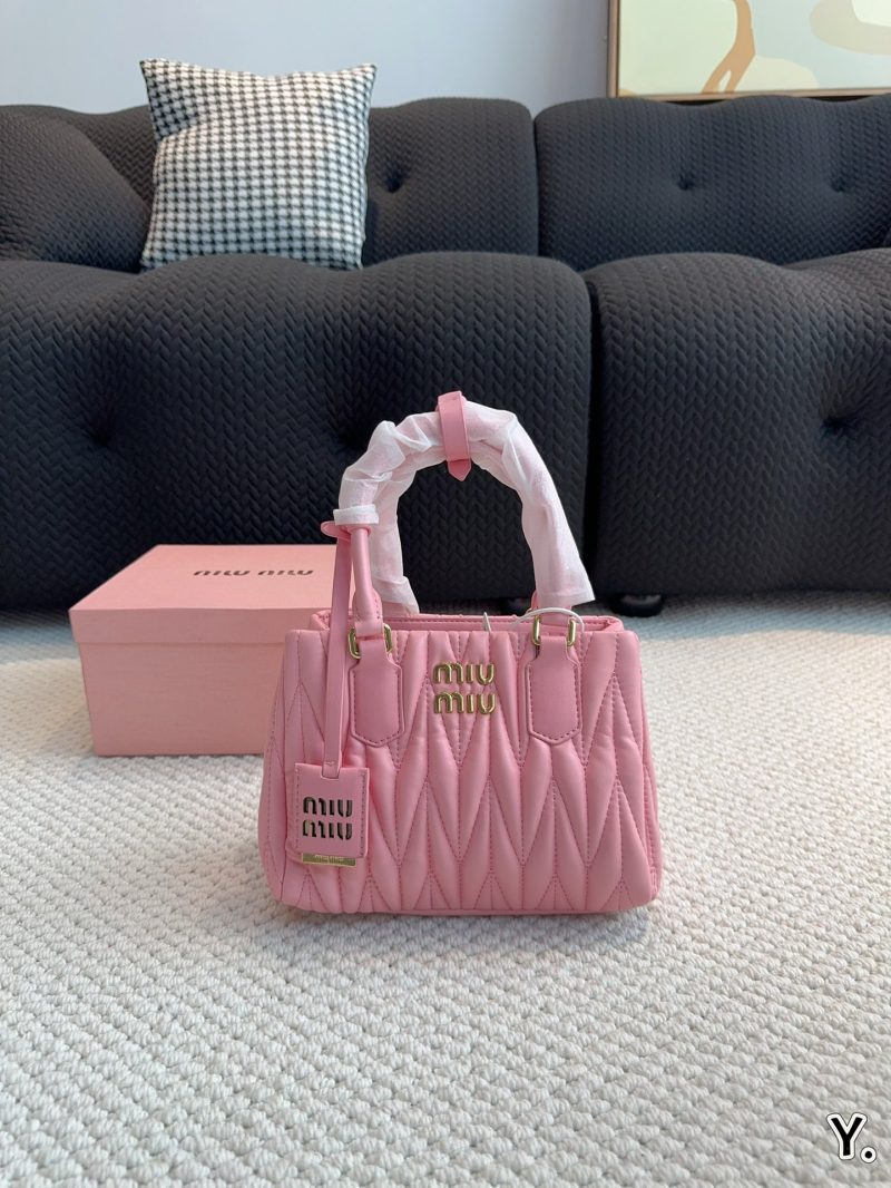 Rep Bags 06YA15705