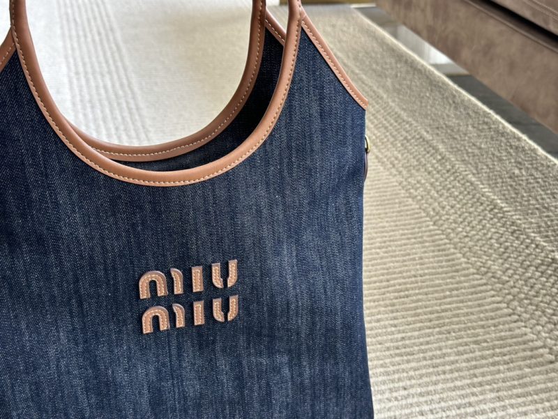 Rep Bags 06YA16239