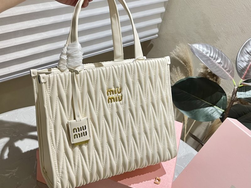 Rep Bags 06YA16182