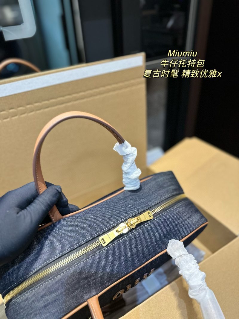 Rep Bags 06YA16711