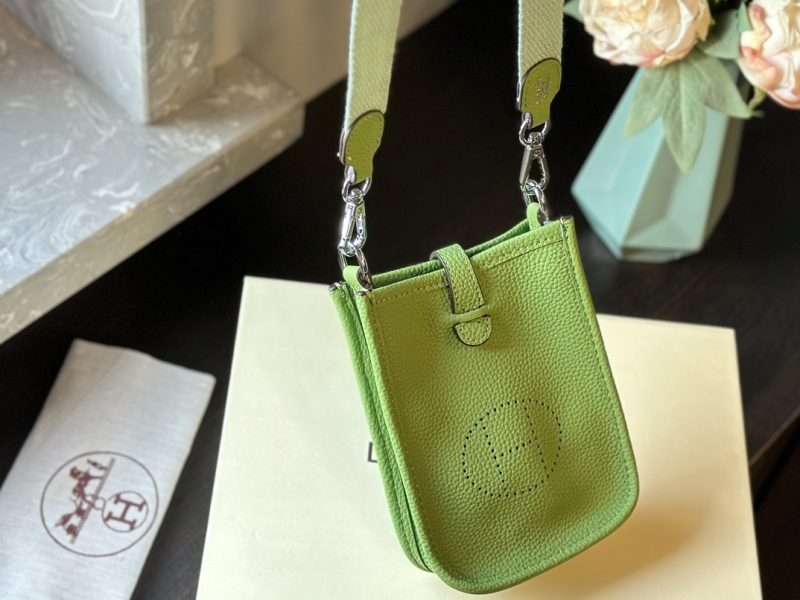 Rep Bags 04YA228