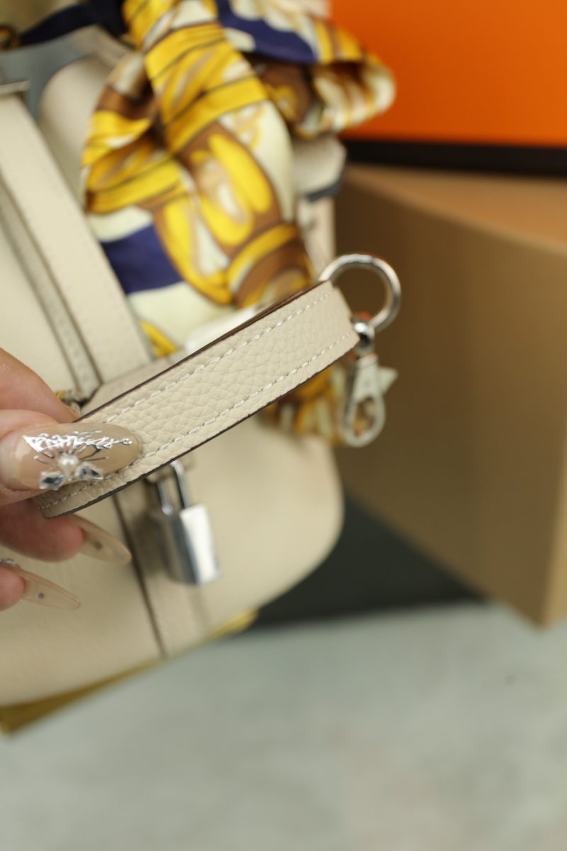 Rep Bags 04YA1069