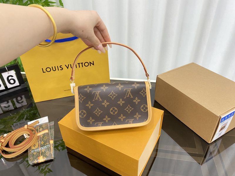 Rep Bags 07YA11742