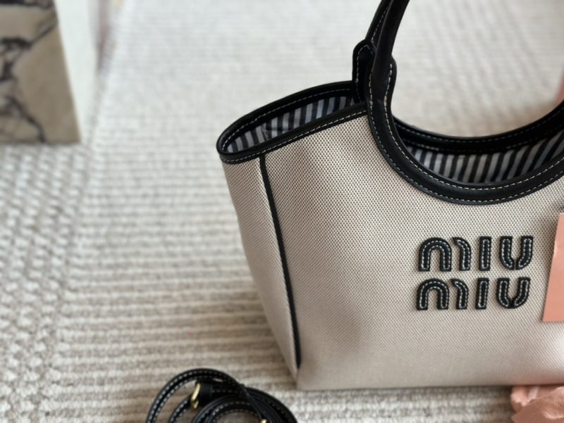 Rep Bags 06YA16252