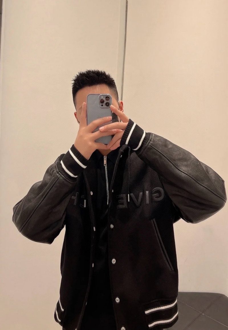 Réplique de vêtements Givenchy 01RA469