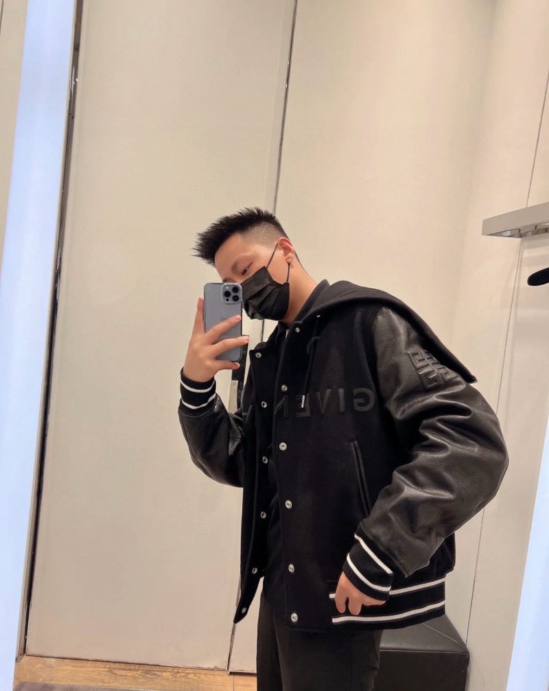 Réplique de vêtements Givenchy 01RA469