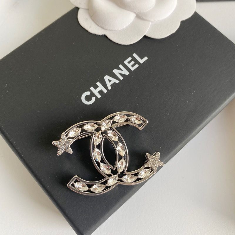 Replica Designer Chanel Fashion Rhinestone Hollow Brooch