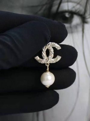 Replica Designer Chanel Women Double C Letter Rhinestone Pearl Earrings