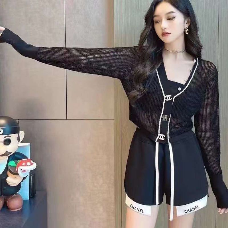 Replica Designer Chanel Women Long-Sleeve V-Neck Color-Blocking Cardigan