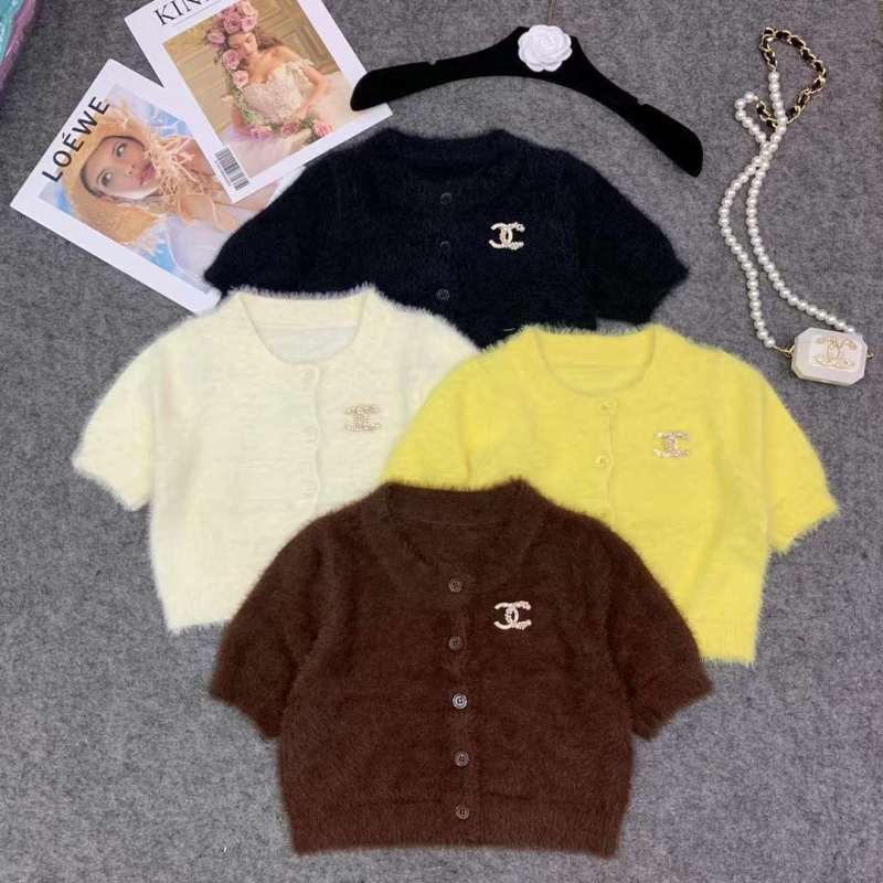 Replica Designer Chanel Women Plush Double C Letters Solid Color Short-Sleeved Knitted Cardigan