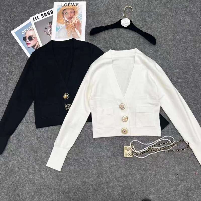 Replica Designer Chanel Women Simple Metal Buckle V-Neck Solid Color Sweater