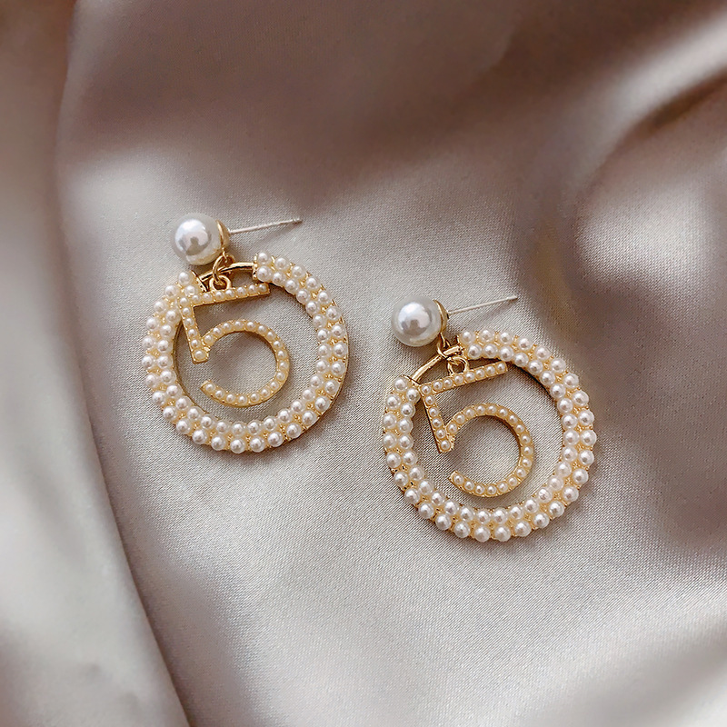 Replica Designer Chic Women Pearl Circle Temperament Earrings