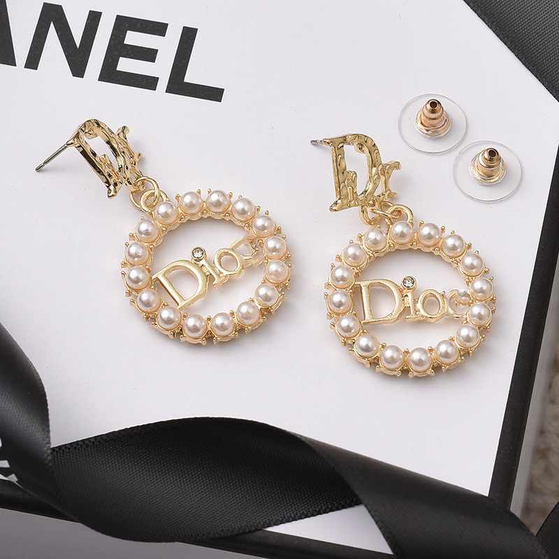 Replica Designer Dior Fashion Metal Letter Cutout Imitation Pearl Earrings