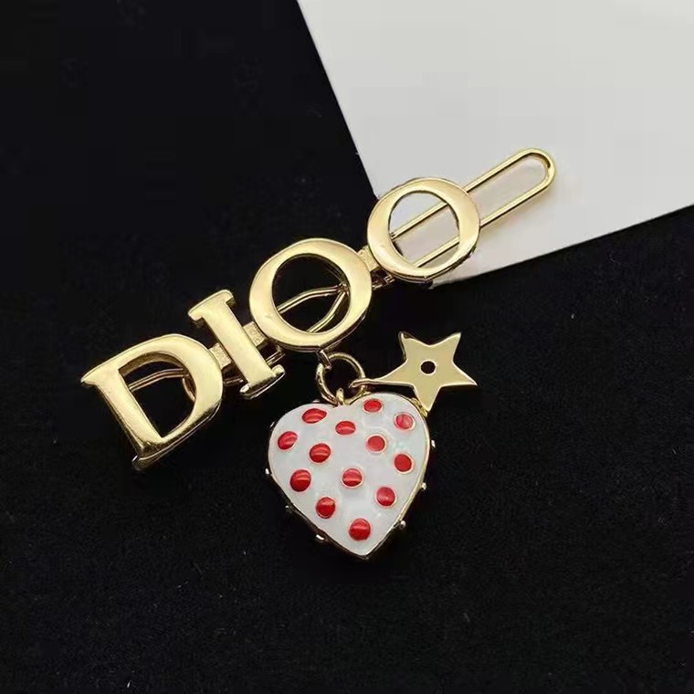 Replica Designer Dior Fashion Strawberry Heart Star Cutout Hair Clip