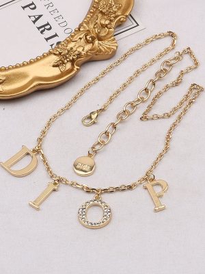 Replica Designer Dior Simple Rhinestone Letter Necklace