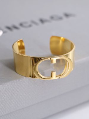 Replica Designer Dior Simple Titanium Steel Hollow Letter Open Bracelet