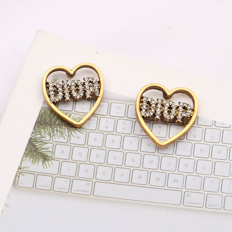 Replica Designer Dior Vintage Heart Letter Rhinestone Stud Earrings