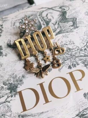 Replica Designer Dior Vintage Letter Fringed Bee Brooch