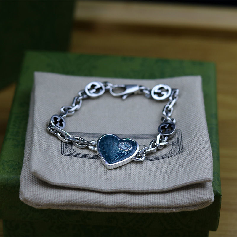 Replica Designer Gucci Chic Heart Bracelet