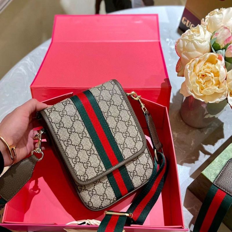 Replica Designer Gucci Vintage Wide Strap Crossbody Bag