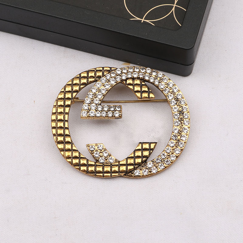 Replica Designer Gucci Women Retro G Geometric Decorative Brooch