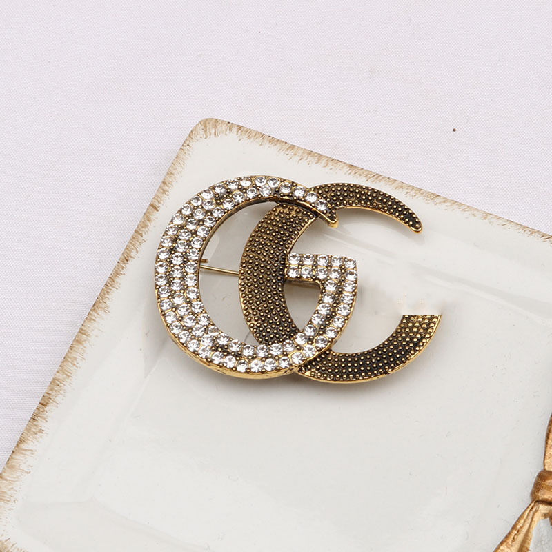 Replica Designer Gucci Women Rhinestones Retro Simple Personality Double G Brooch