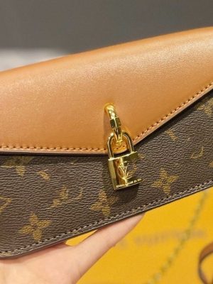 Replica Designer Louis Vuitton Classic Style Lock One Shoulder Underarm Women Bag