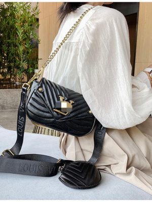 Replica Designer Louis Vuitton Simple Solid Color Metal Letter Shoulder Bag