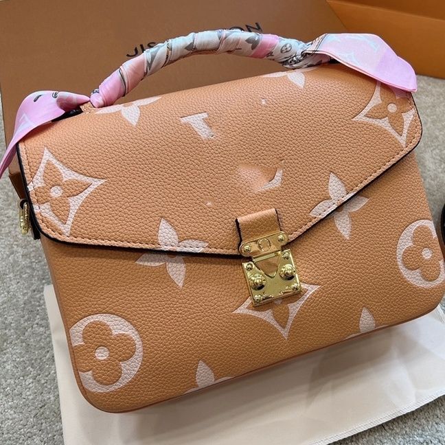 Replica Designer Louis Vuitton Summer Printing All-Match Lock Shoulder Handbag