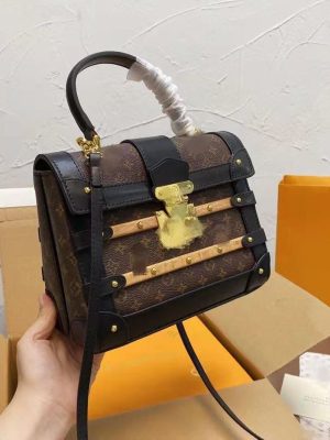 Replica Designer Louis Vuitton Vintage-Print Leather Shoulder Bag