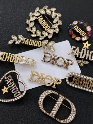Replica Designer er Dior Women Fashion CD Letter Pearl Brooch