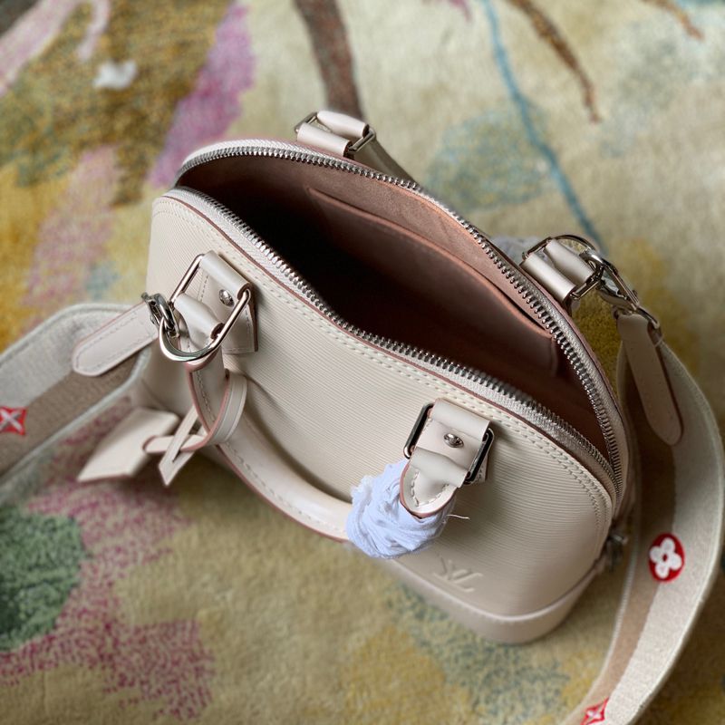 Replica Louis Vuitton Alma BB LV M58706 Para la venta