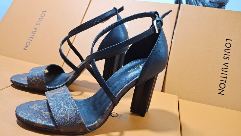 Replica Lv Shoes 16OR783